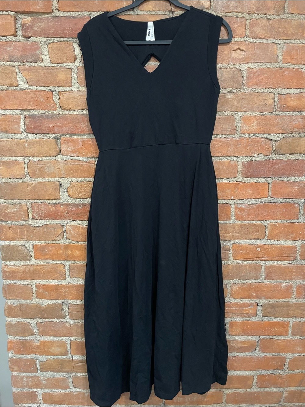 Pact Black Fit-and-Flare Midi Dress with Keyhole Back | Large | Organic Cotton